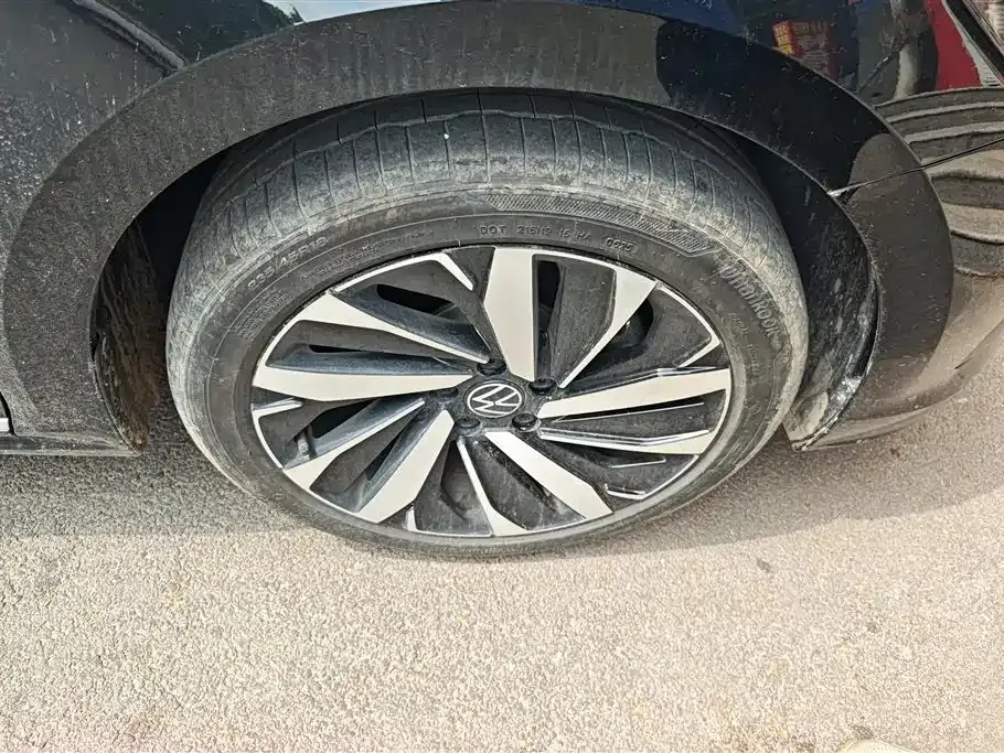 Volkswagen Passat — фото 10