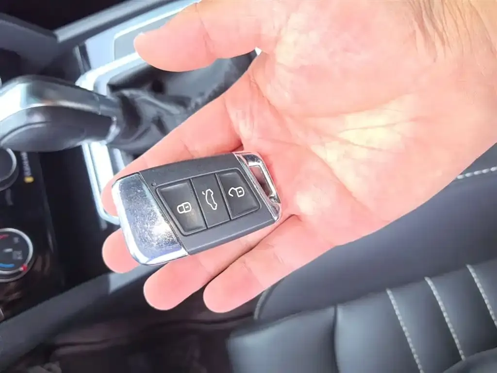 Volkswagen Magotan 2021 из CN, фото 5