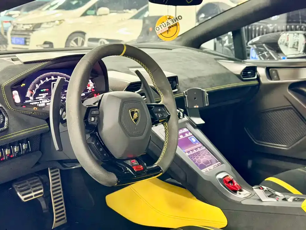 Lamborghini Huracan — фото 5
