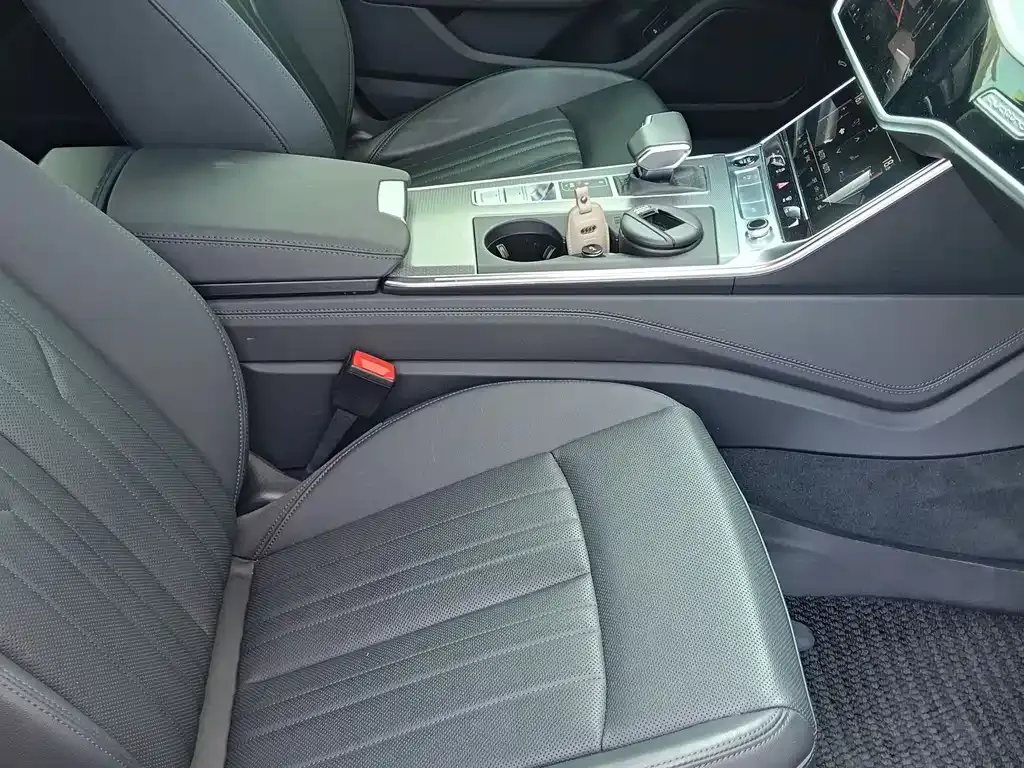 Audi A6 (Import) — фото 3