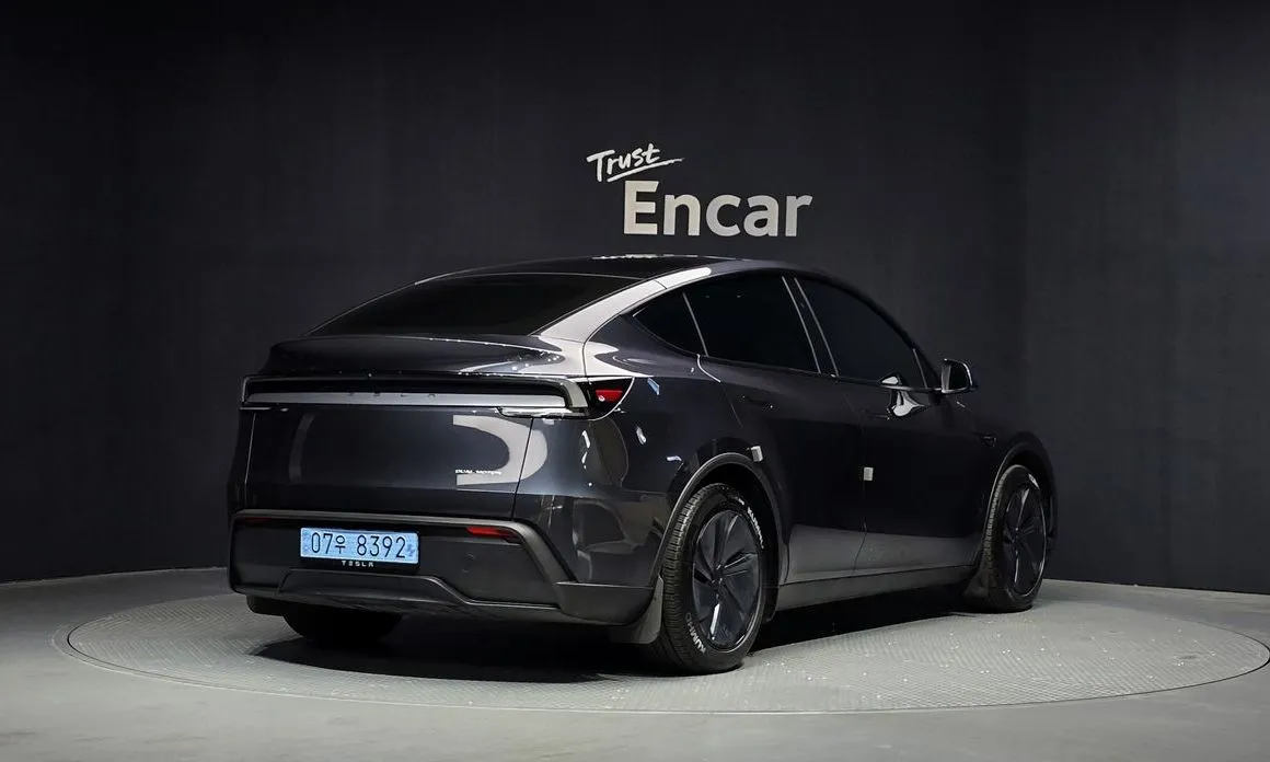 Tesla Model Y — фото 2