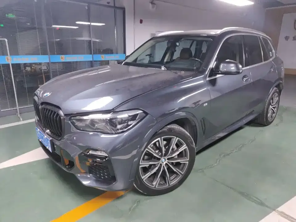 BMW X5 (Import) — фото 1