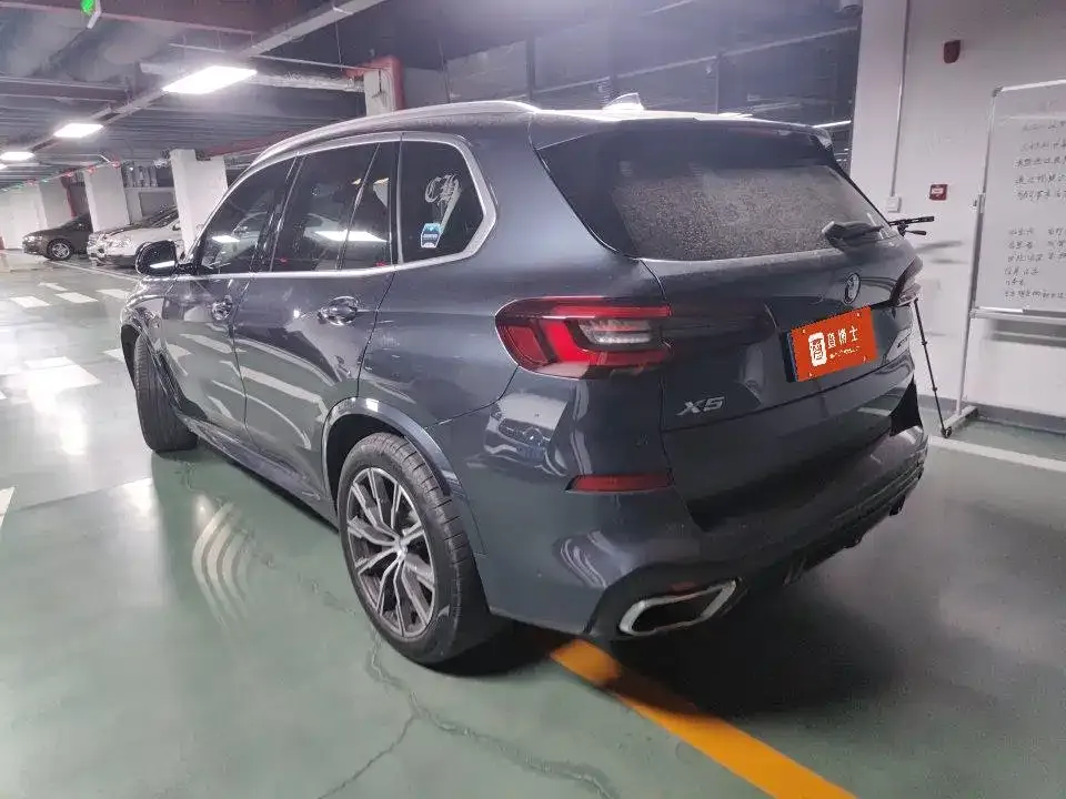 BMW X5 (Import) — фото 4