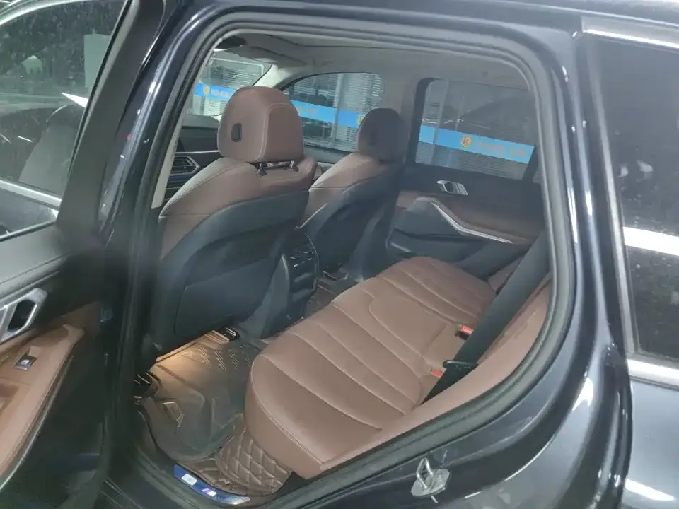 BMW X5 (Import) — фото 2