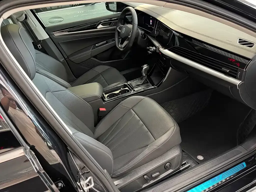 Volkswagen Passat — фото 8