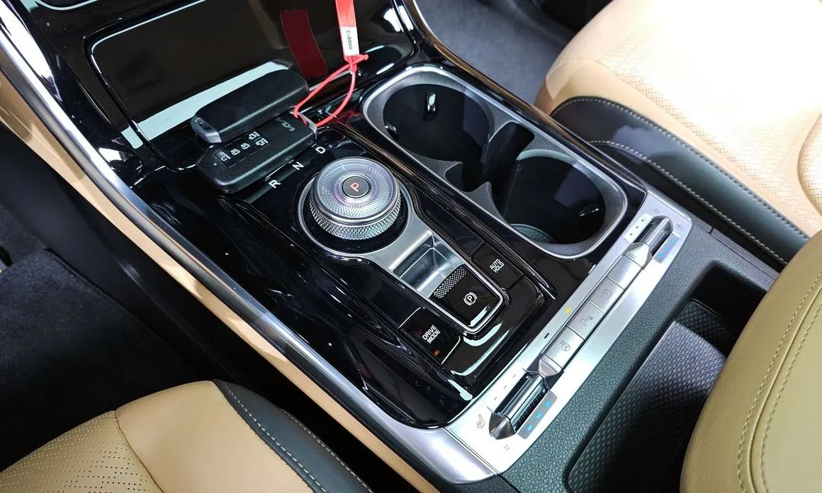 Kia Carnival 2023 из KR, фото 5