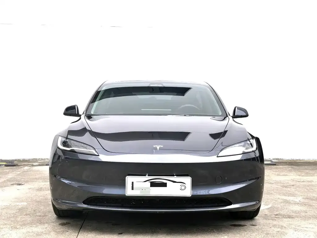 Tesla Model 3 — фото 5