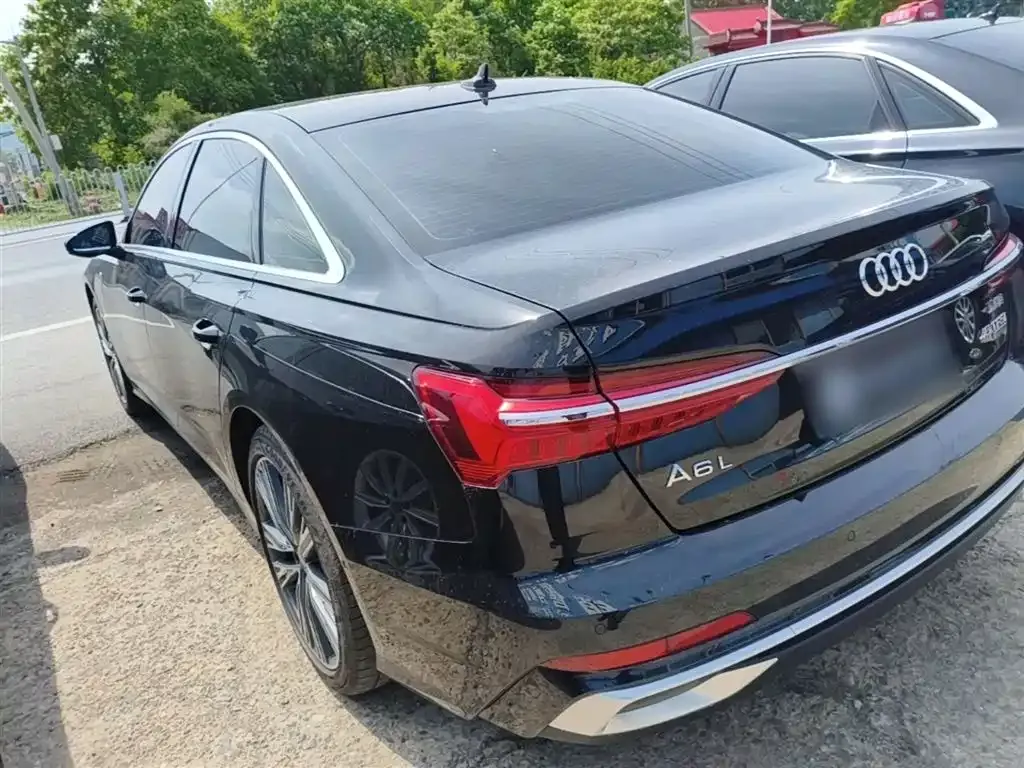Audi A6L — фото 2