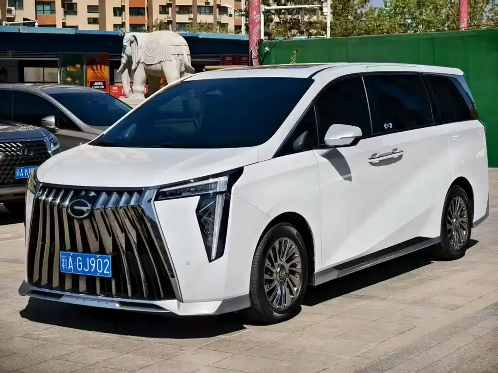 GAC Motor Trumpchi M8 — фото 1