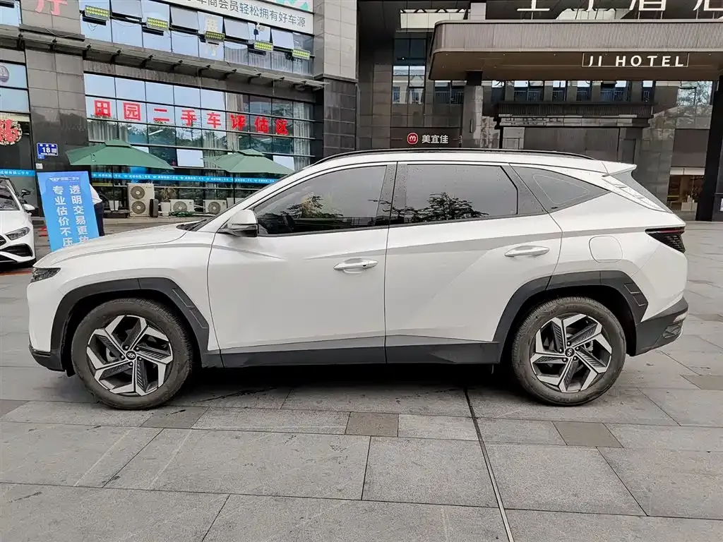 Hyundai Tucson — фото 10