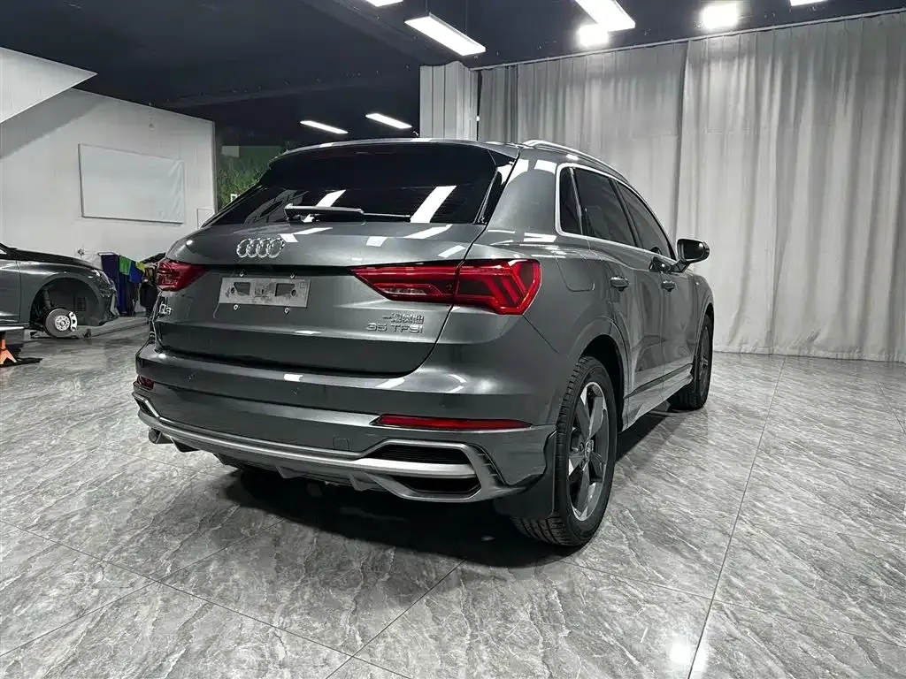 Audi Q3 — фото 9
