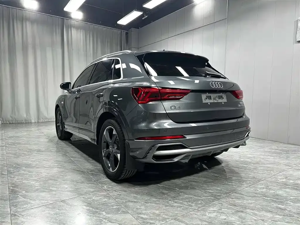 Audi Q3 — фото 7