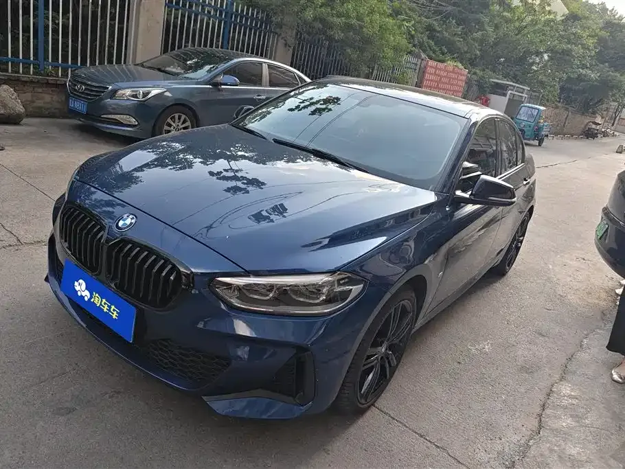 BMW 1 Series — фото 1