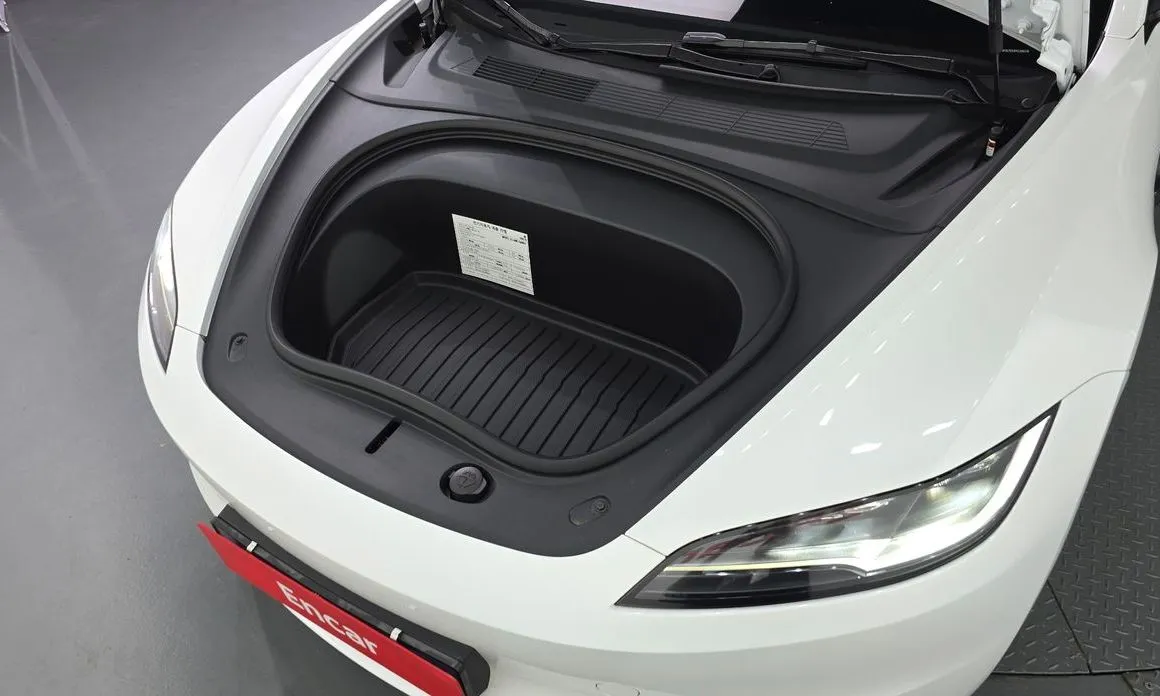 Tesla Model 3 — фото 7