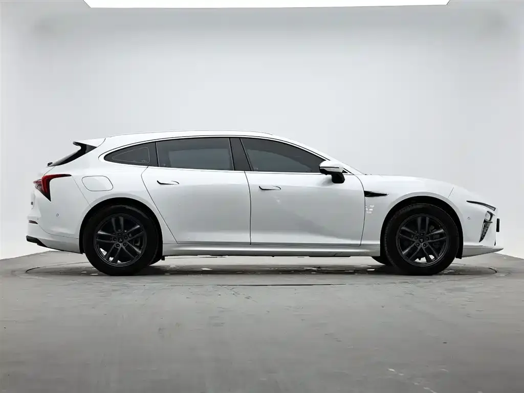Neta S Shooting Brake 2025 из CN, фото 3