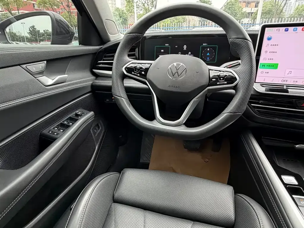Volkswagen Passat — фото 5