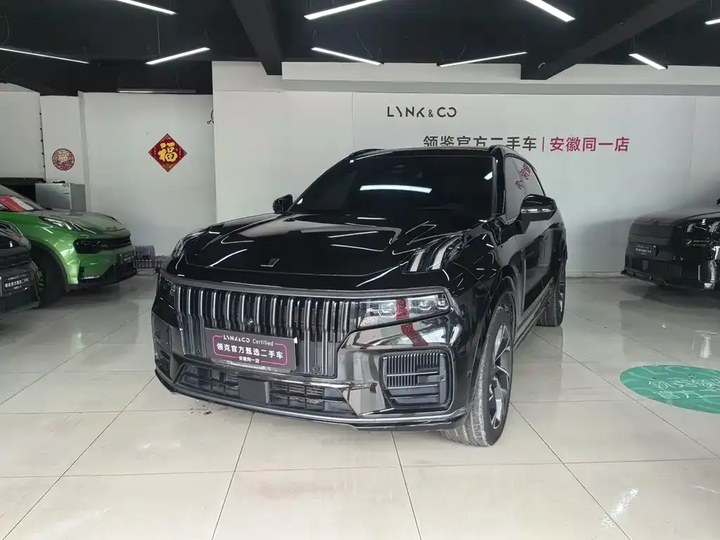 Lynk & Co 09
