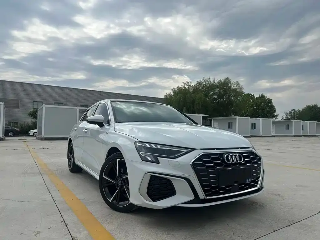 Audi A3 — фото 2
