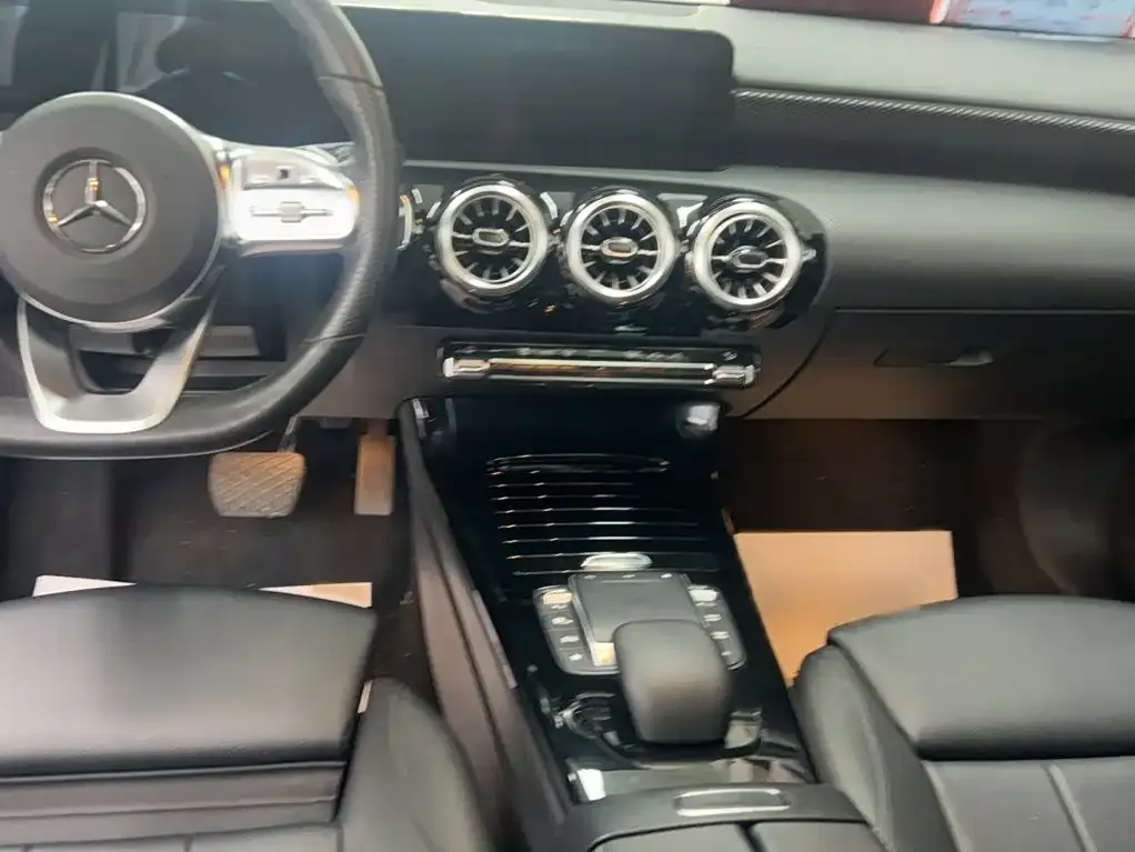Mercedes-Benz A-Class — фото 10