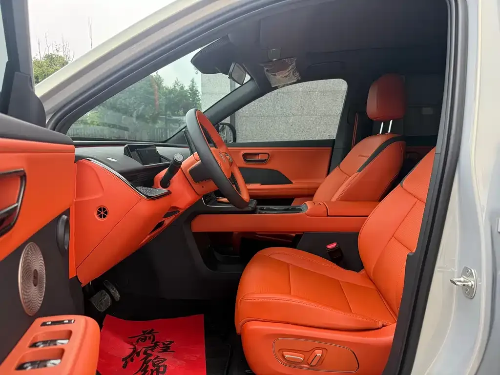 Toyota Platinum 3X 2025 из CN, фото 7