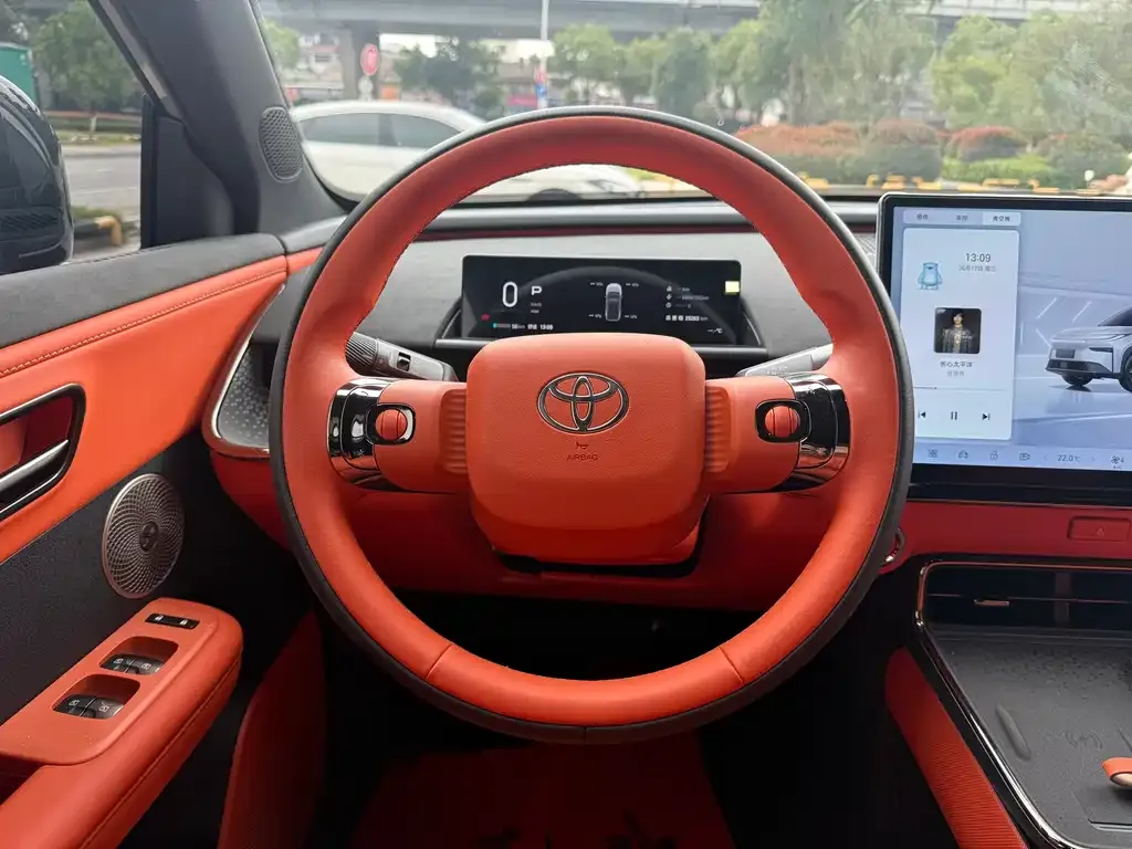 Toyota Platinum 3X 2025 из CN, фото 5