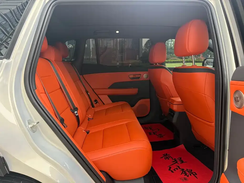 Toyota Platinum 3X 2025 из CN, фото 2