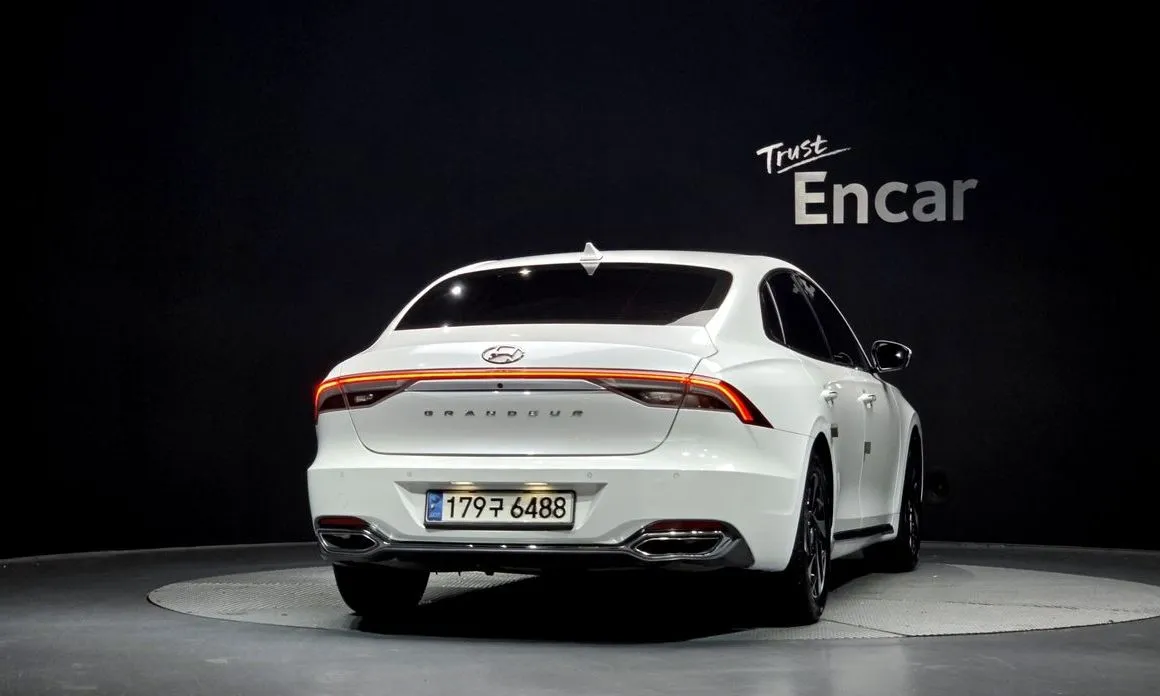 Hyundai Grandeur 2021 из KR, фото 3