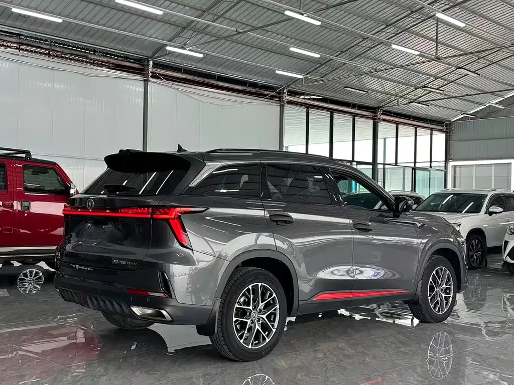Changan CS75PLUS — фото 3
