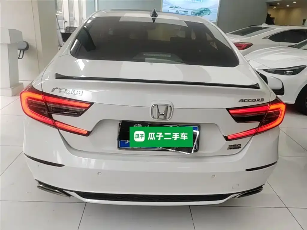 Honda Accord — фото 5