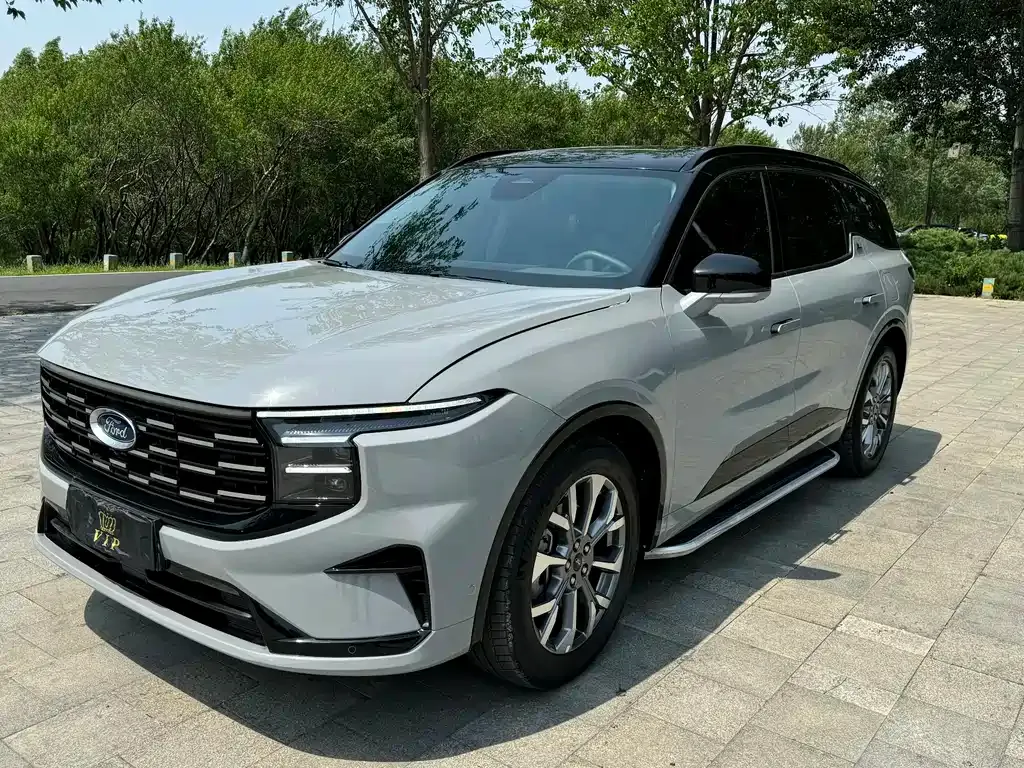 Ford Edge — фото 1