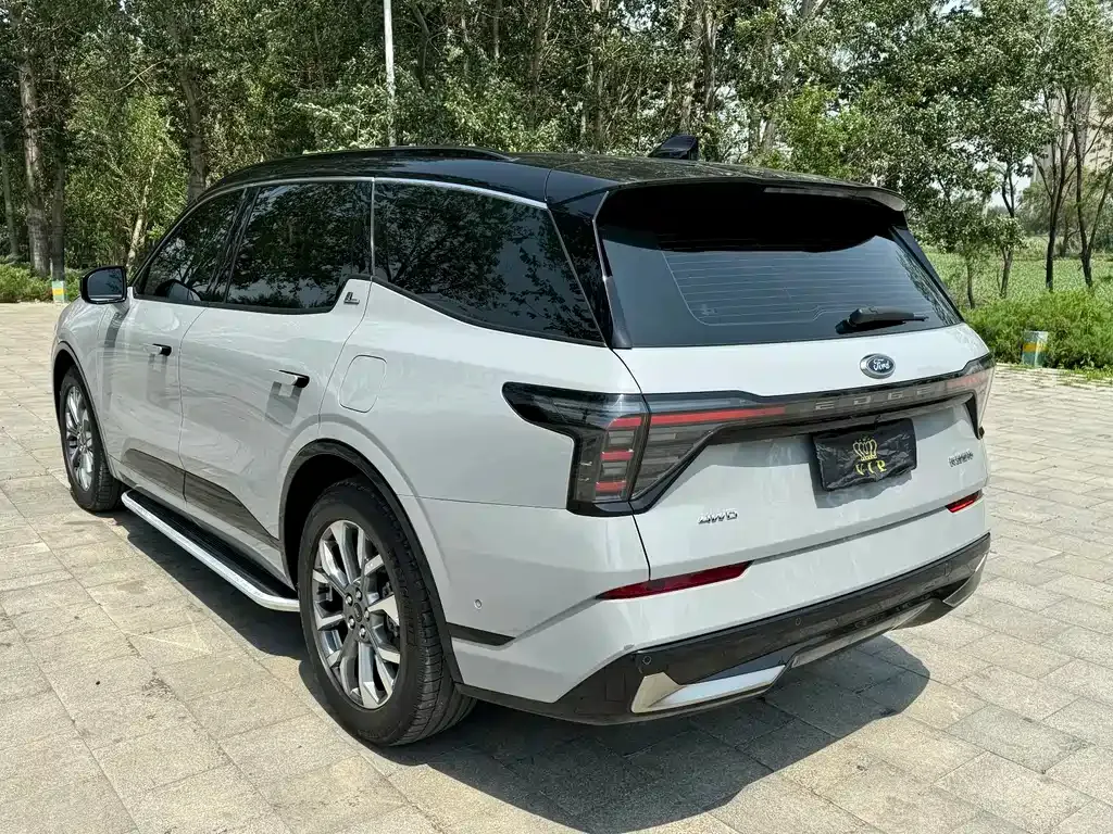 Ford Edge — фото 7