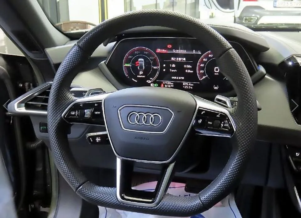 Audi e-tron GT 2022 из KR, фото 7