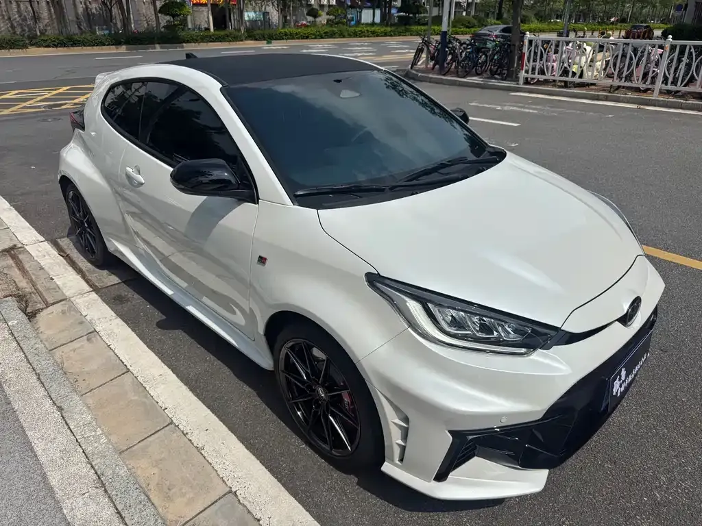 Toyota GR YARIS 2025 из CN, фото 6