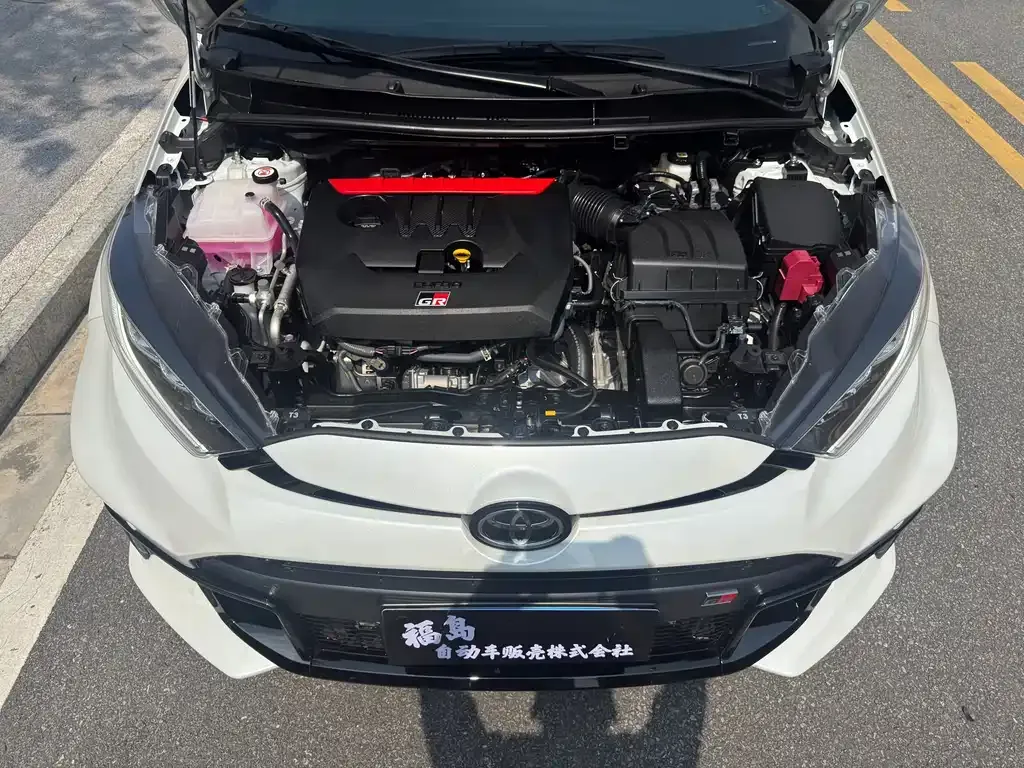 Toyota GR YARIS 2025 из CN, фото 9