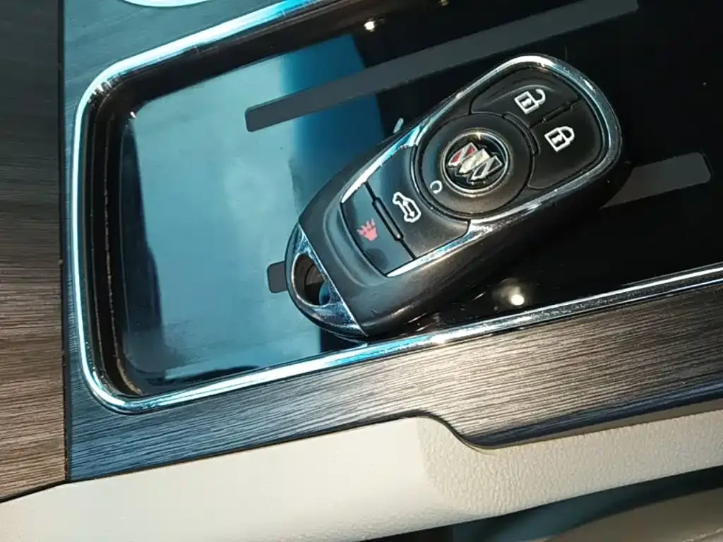 Buick GL8 2022 из CN, фото 4