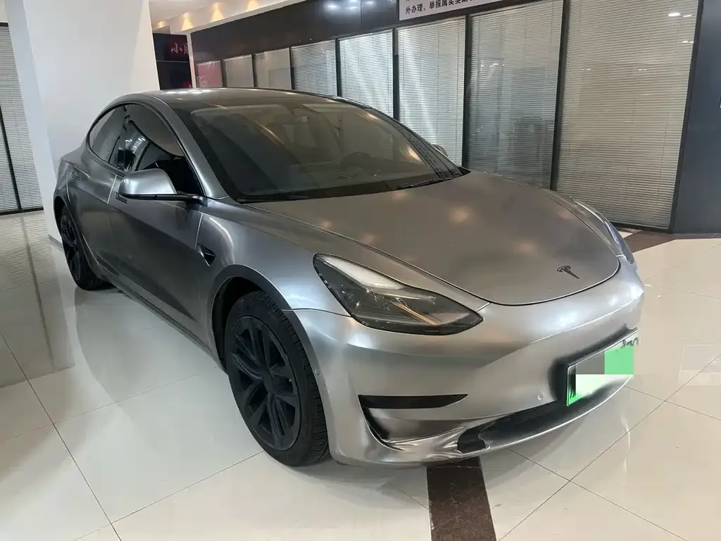 Tesla Model 3 — фото 6
