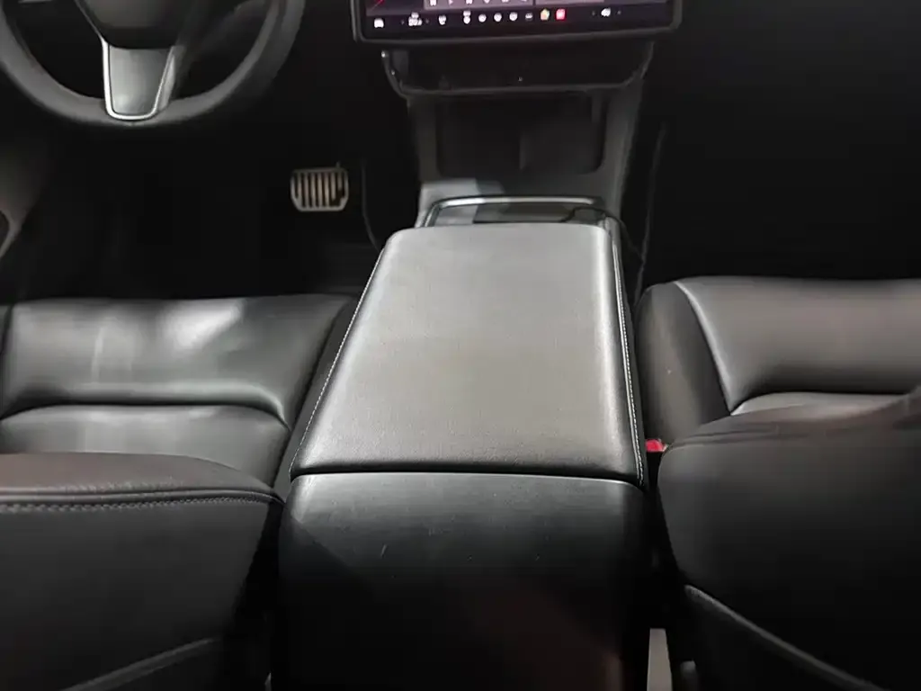 Tesla Model 3 — фото 3