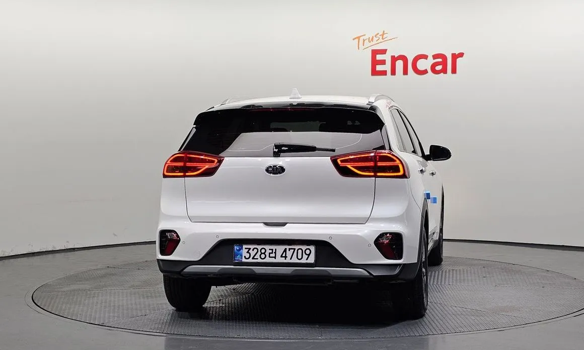 Kia Niro 2021 из KR, фото 2