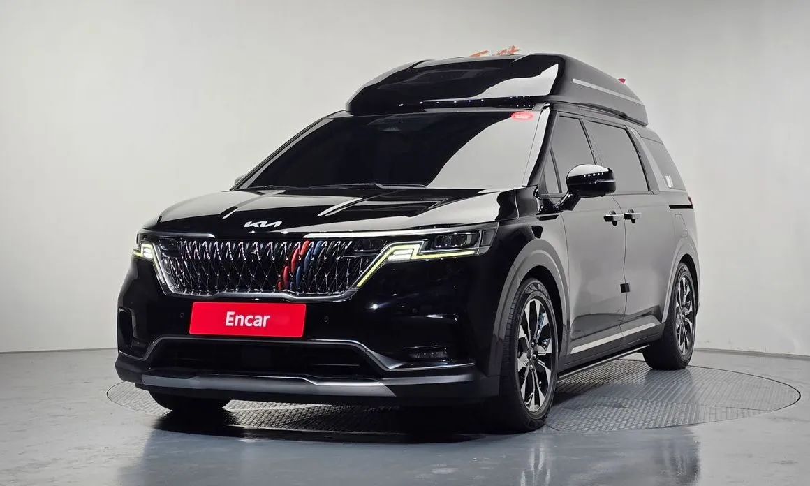 Kia Carnival — фото 1