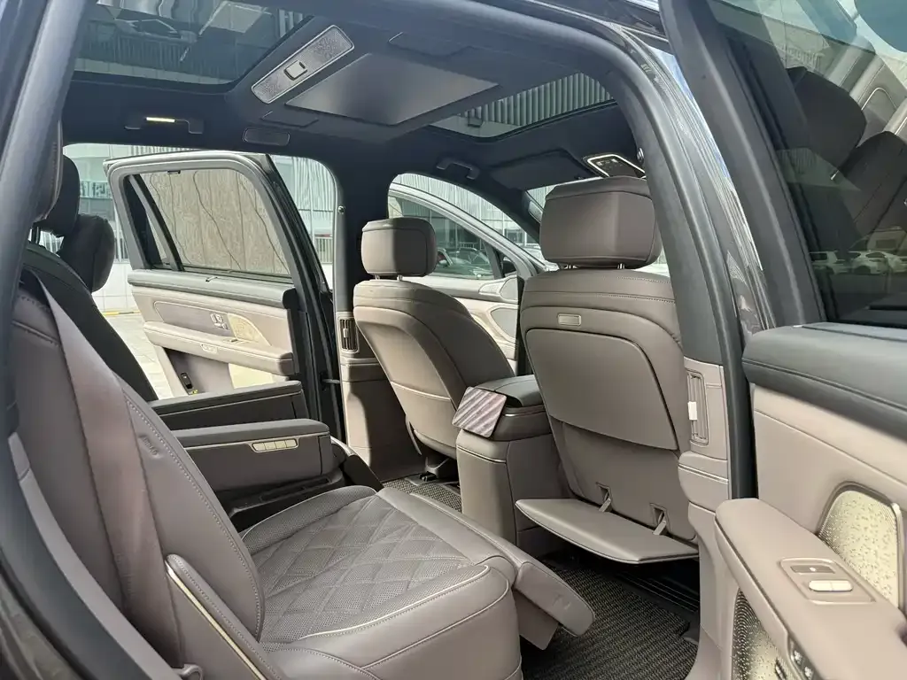 NIO ES8 — фото 8