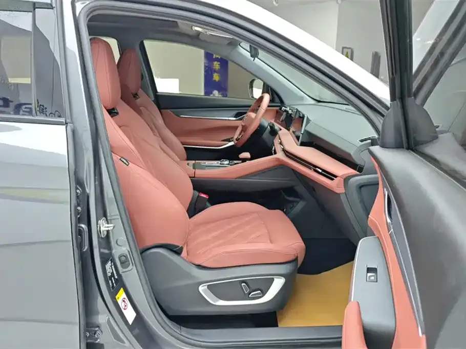 Changan CS75PLUS — фото 10