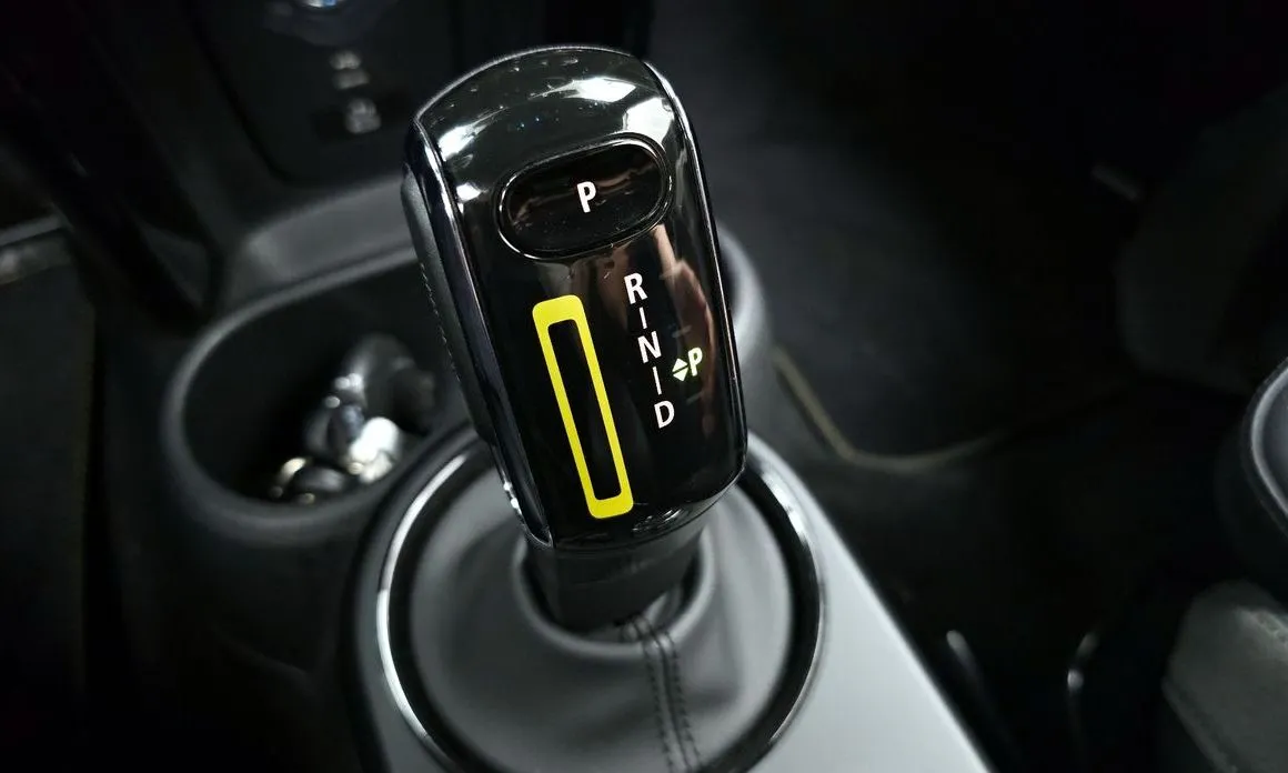 Mini Cooper 2023 из KR, фото 2