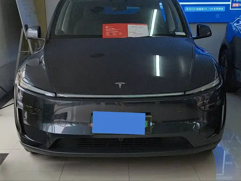 Tesla Model Y — фото 6
