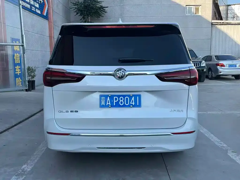 Buick GL8 2023 из CN, фото 5