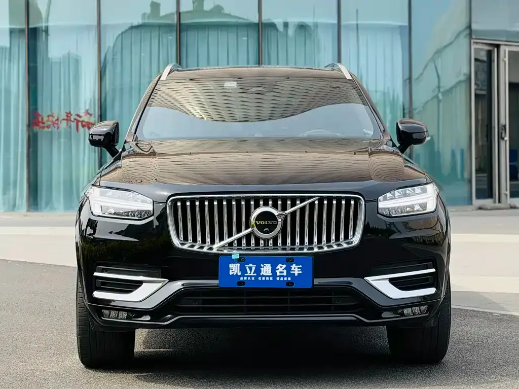 Volvo XC90 — фото 5