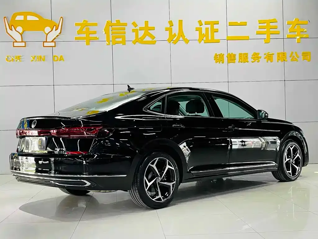 Volkswagen Passat — фото 7