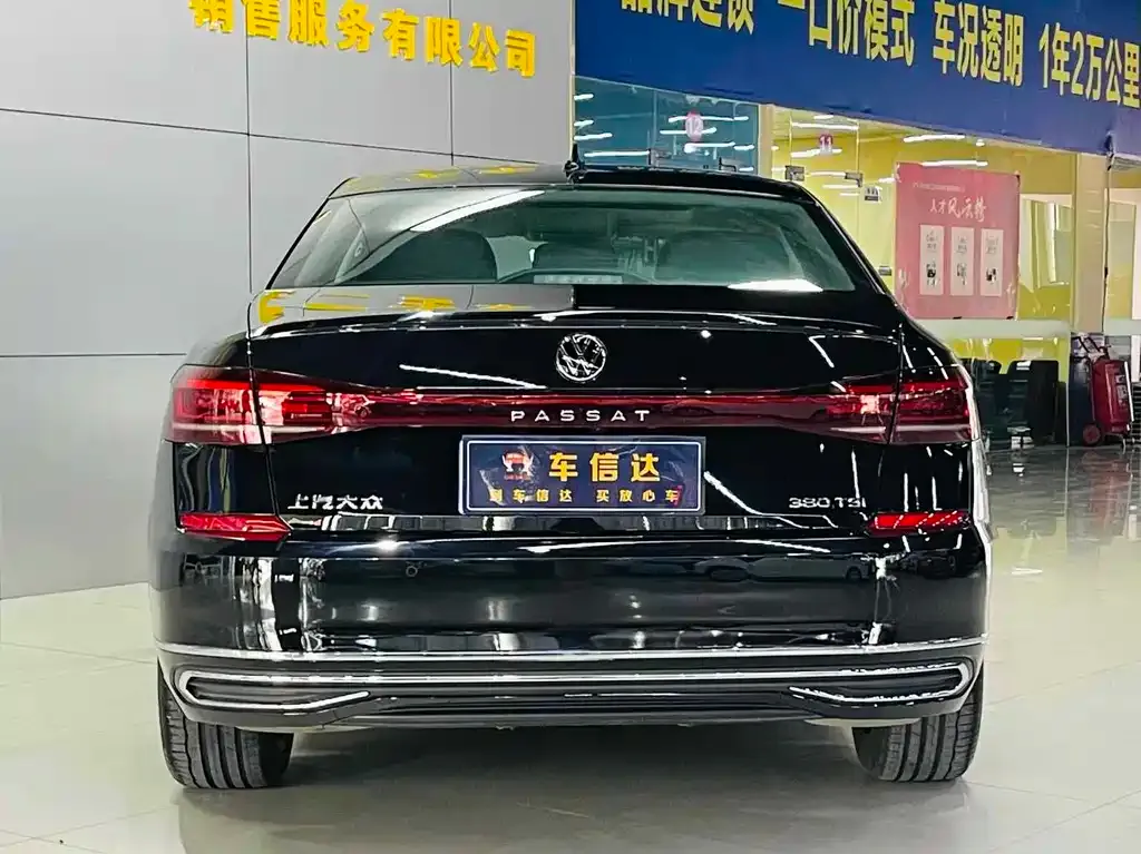Volkswagen Passat — фото 9