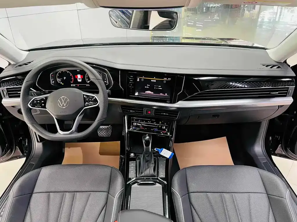 Volkswagen Passat — фото 5