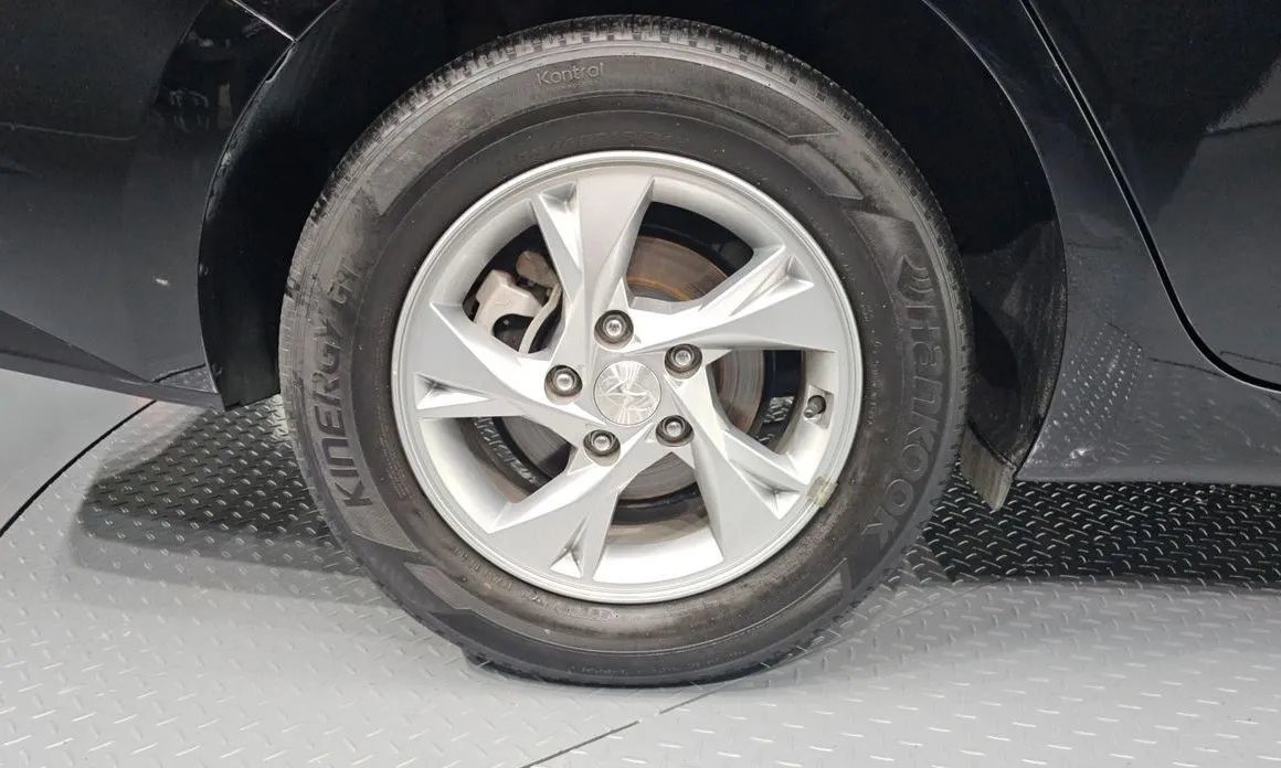 Hyundai AVANTE — фото 4