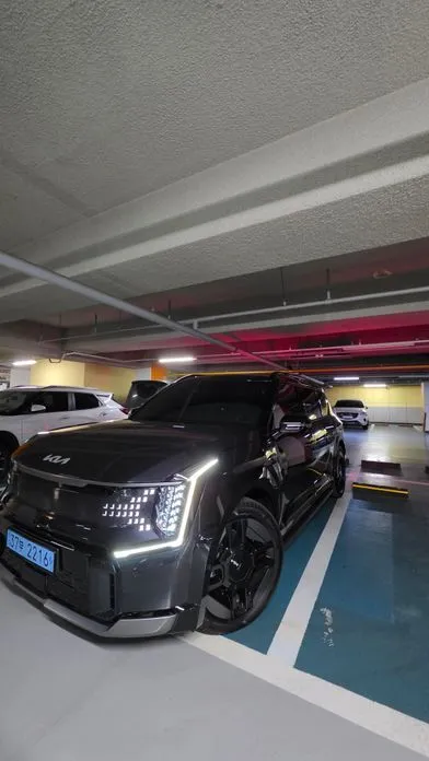 Kia EV9 2024 из KR, фото 1
